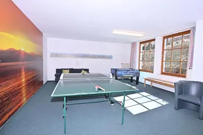Tischtennis in der Unterkunft Ferienresidenz Chiemseestrand - Apartment 14 oder in der Nähe