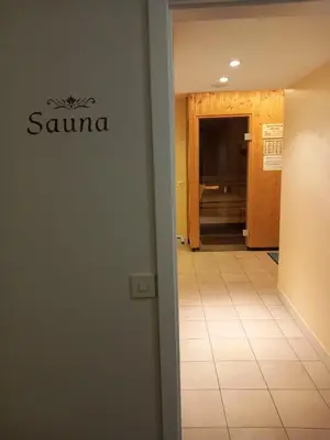 Grundriss der Unterkunft Chiemgau Comfort B8 Ferienwohnung Oberaudorf mit direktem Bergblick auf den Kaiser sowie Hallenbad und Sauna