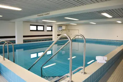 Der Swimmingpool an oder in der Nähe von Alpenperle