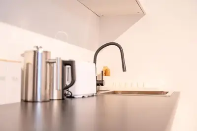 Kaffee-/Teezubehör in der Unterkunft 1 Modernes City-Studio für 6 Bogenhausen Nähe Messe