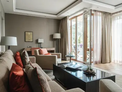 Ein Sitzbereich in der Unterkunft Althoff Seehotel Überfahrt